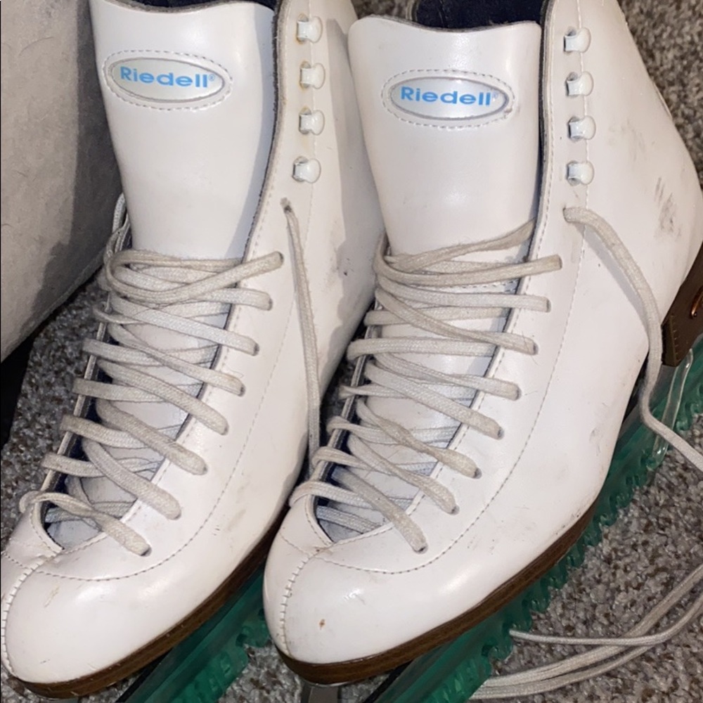 Reidell Figure Skates